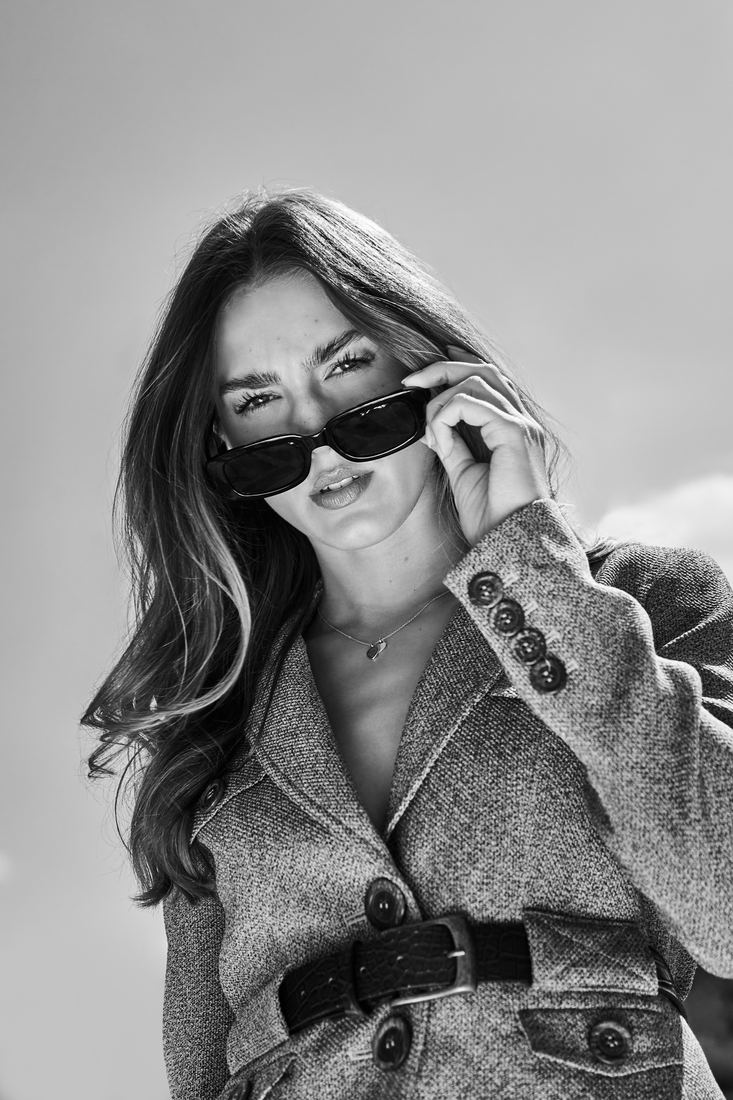 Black and white portrait in sunglasses